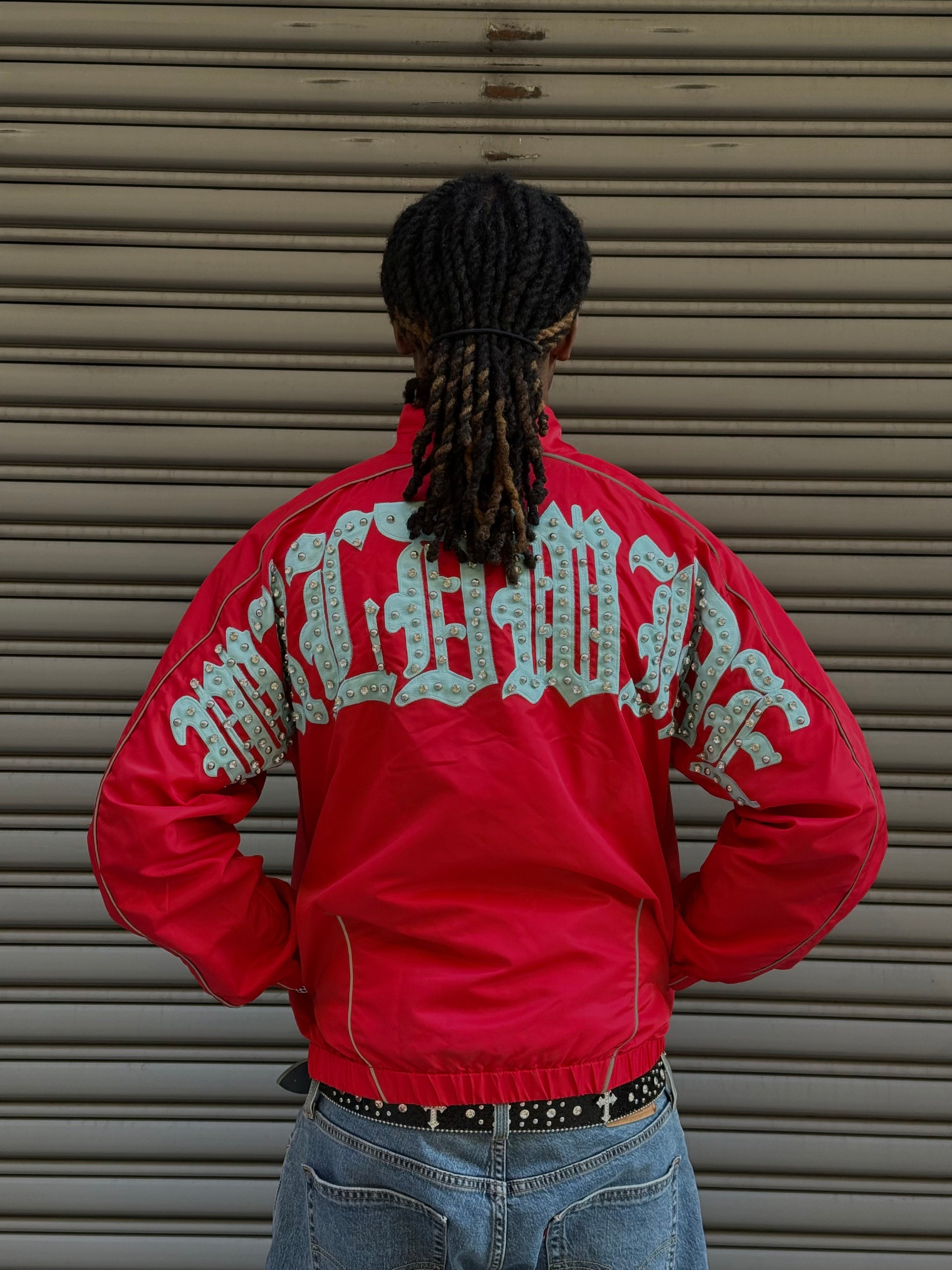 RED "LOST TRACKY"